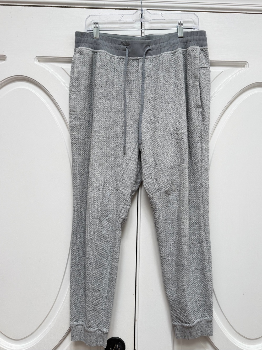 Lululemon At Ease Men's Gray Knit Jogger Pants  XL